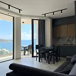 Golden Star 2 Sarandë