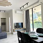 Golden Star 2 Appartement *