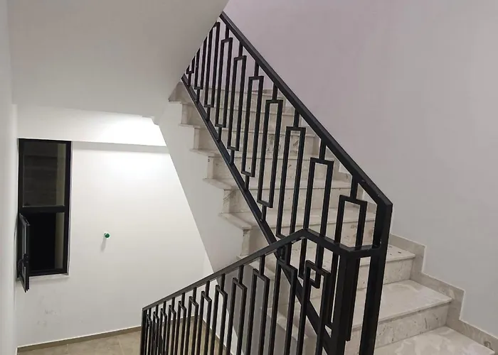 Golden Star 2 * Σαράντα