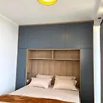 Appartement Golden Star 2 *