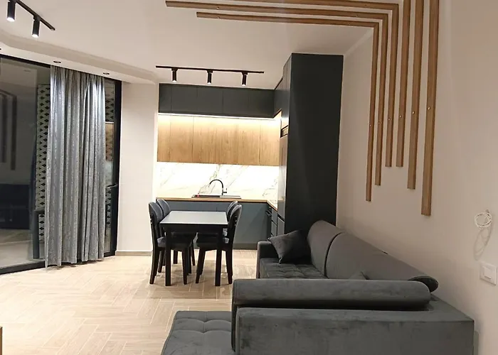 Golden Star 2 Sarandë